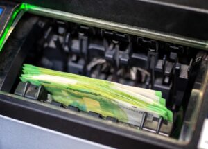 楽天銀行の口座開設におけるメリットとは？