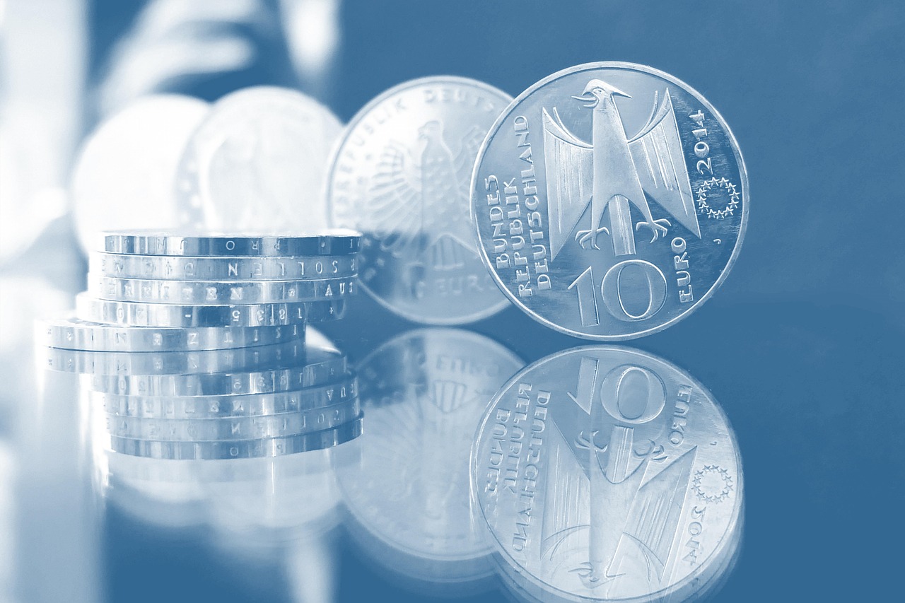 マネーフォワードとZaimの違いはどちらが使いやすい？