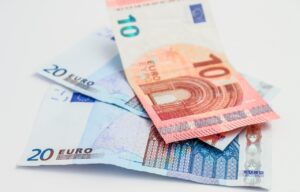 手取り20万の家計簿内訳を効率的に管理する方法は？