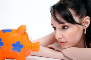 貯金アプリを使って自動的にお金を増やす方法は？
