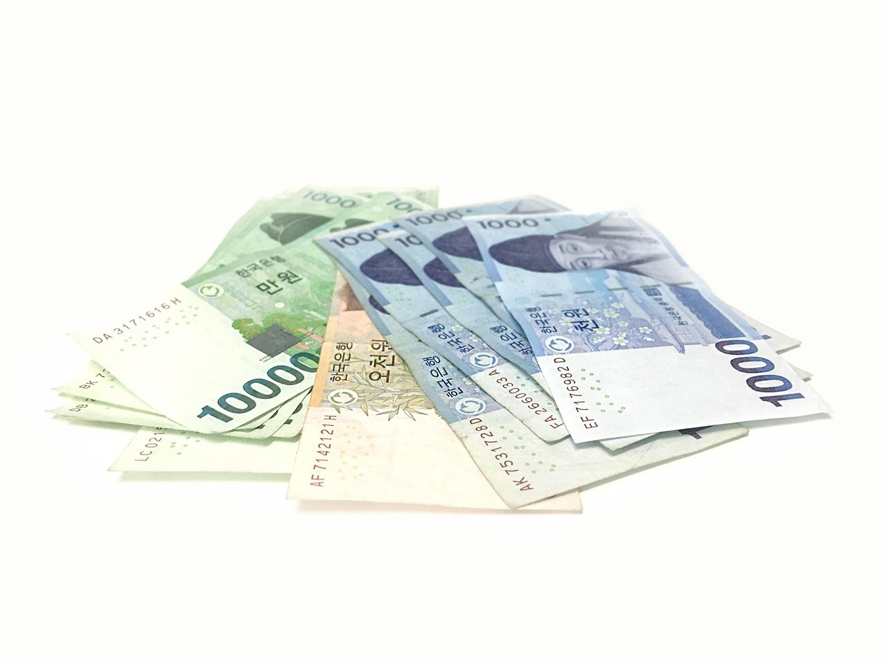 ズボラでもできる貯金の具体例は？